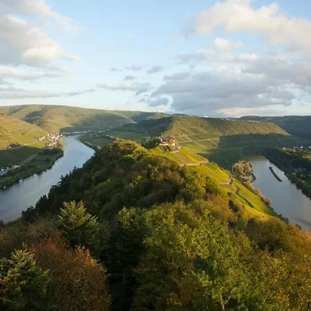 Apartment Haus In Spay An Der Mosel Mit Sauna Zell